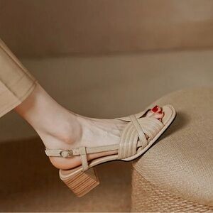 Chic Tan Women's Sandals